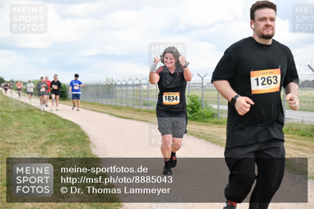 14.09.2025 - Airport Race Dr. Thomas Lammeyer http://msf.ph/oto/8885043 14.09.2025 12:40:31 Laufen 1834, 1263 meine-sportfotos.de