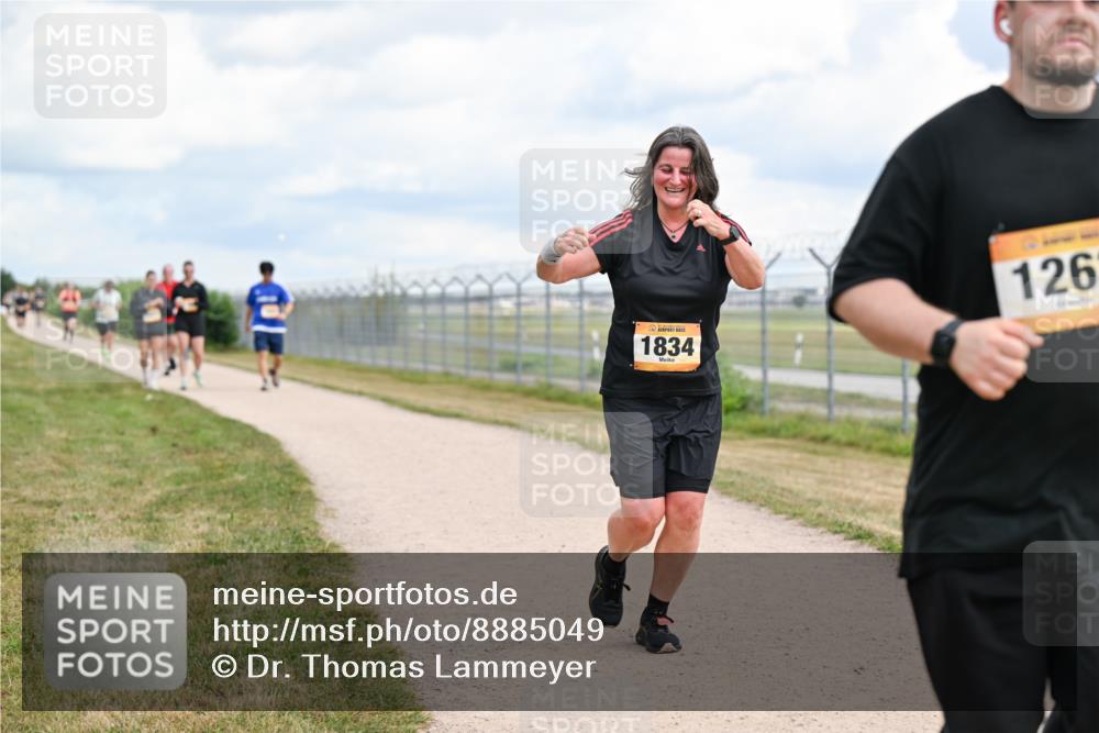 14.09.2025 - Airport Race Dr. Thomas Lammeyer http://msf.ph/oto/8885049 14.09.2025 12:40:32 Laufen 1834, 126 meine-sportfotos.de