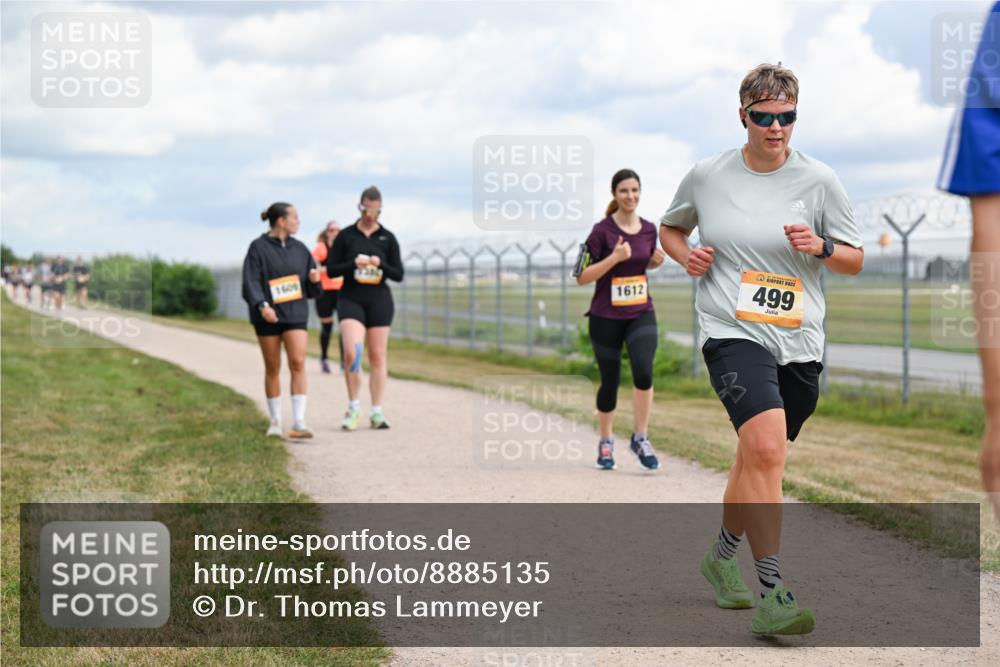 14.09.2025 - Airport Race Dr. Thomas Lammeyer http://msf.ph/oto/8885135 14.09.2025 12:40:48 Laufen 1609, 1612, 499 meine-sportfotos.de