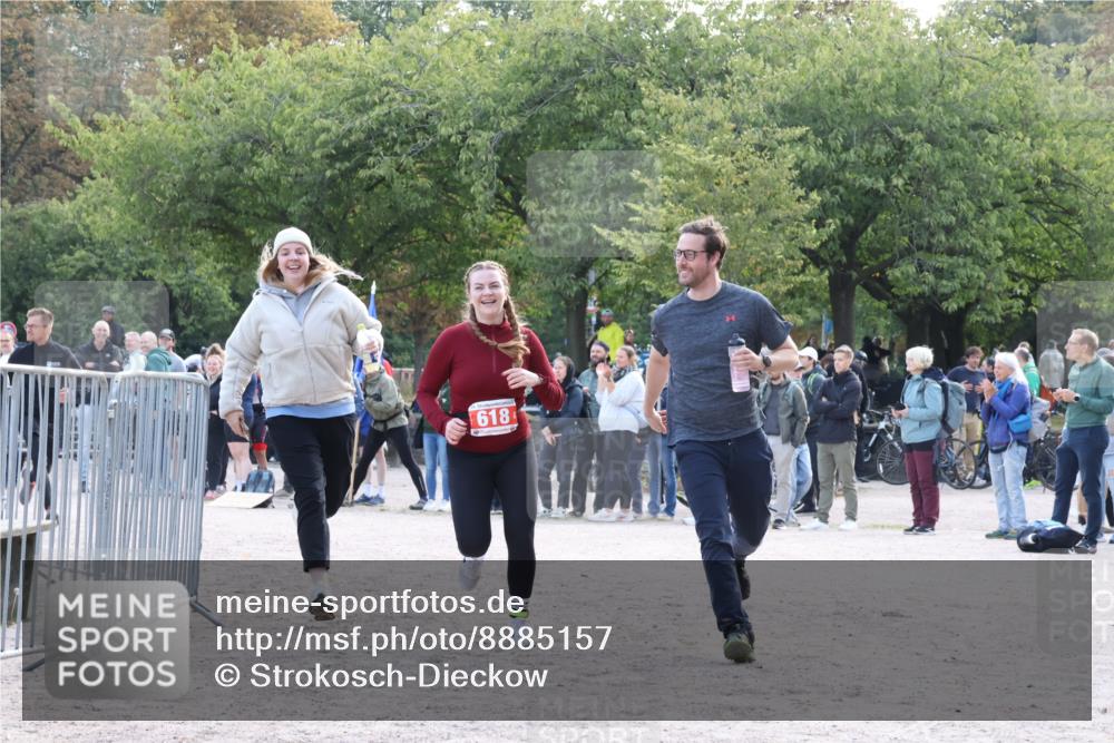14.09.2025 - Stadtparktriathlon Strokosch-Dieckow http://msf.ph/oto/8885157 14.09.2025 11:03:26 Ziel 529, 592, 618 meine-sportfotos.de