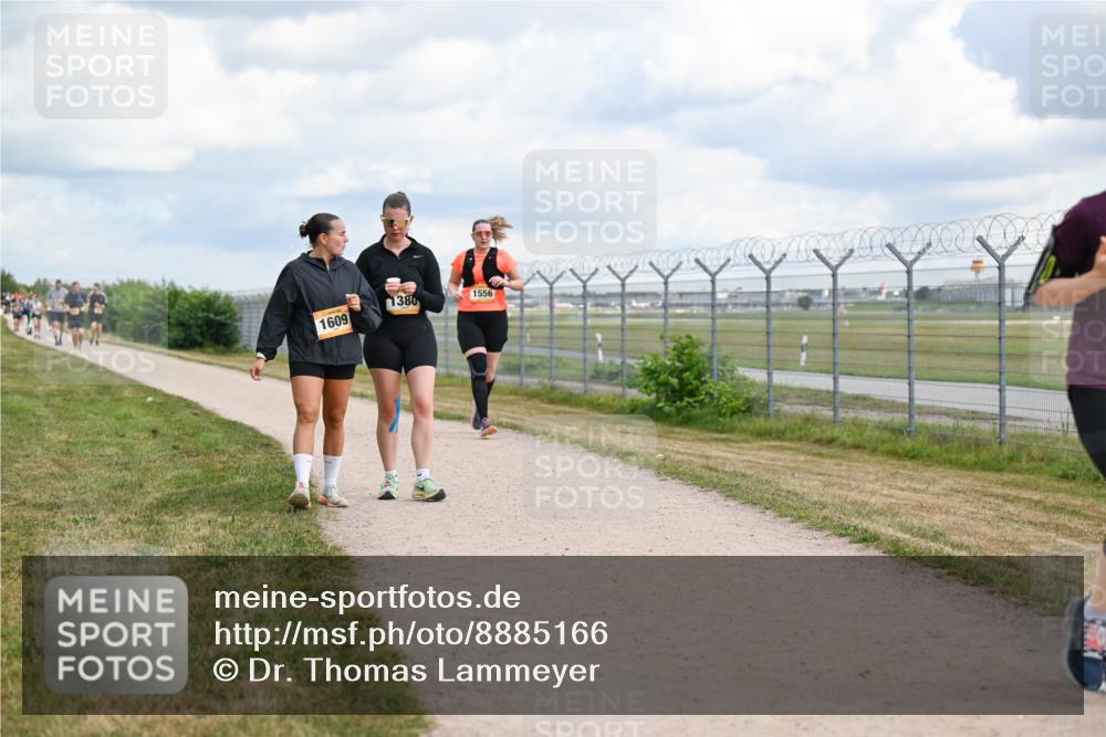 14.09.2025 - Airport Race Dr. Thomas Lammeyer http://msf.ph/oto/8885166 14.09.2025 12:40:50 Laufen 1380, 1609, 1556 meine-sportfotos.de