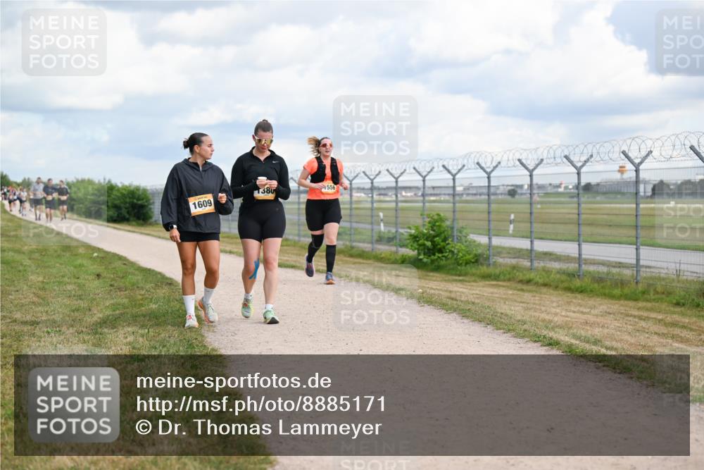 14.09.2025 - Airport Race Dr. Thomas Lammeyer http://msf.ph/oto/8885171 14.09.2025 12:40:50 Laufen 1609, 1380, 556 meine-sportfotos.de
