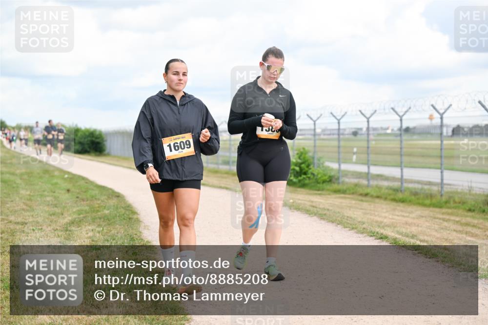 14.09.2025 - Airport Race Dr. Thomas Lammeyer http://msf.ph/oto/8885208 14.09.2025 12:40:55 Laufen 1609, 1388 meine-sportfotos.de