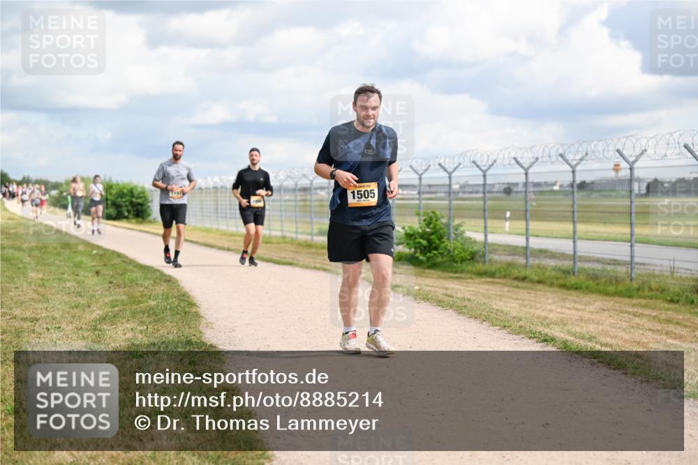 14.09.2025 - Airport Race Dr. Thomas Lammeyer http://msf.ph/oto/8885214 14.09.2025 12:41:10 Laufen 1505 meine-sportfotos.de