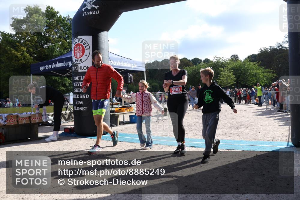 14.09.2025 - Stadtparktriathlon Strokosch-Dieckow http://msf.ph/oto/8885249 14.09.2025 11:04:58 Ziel 534, 590 meine-sportfotos.de