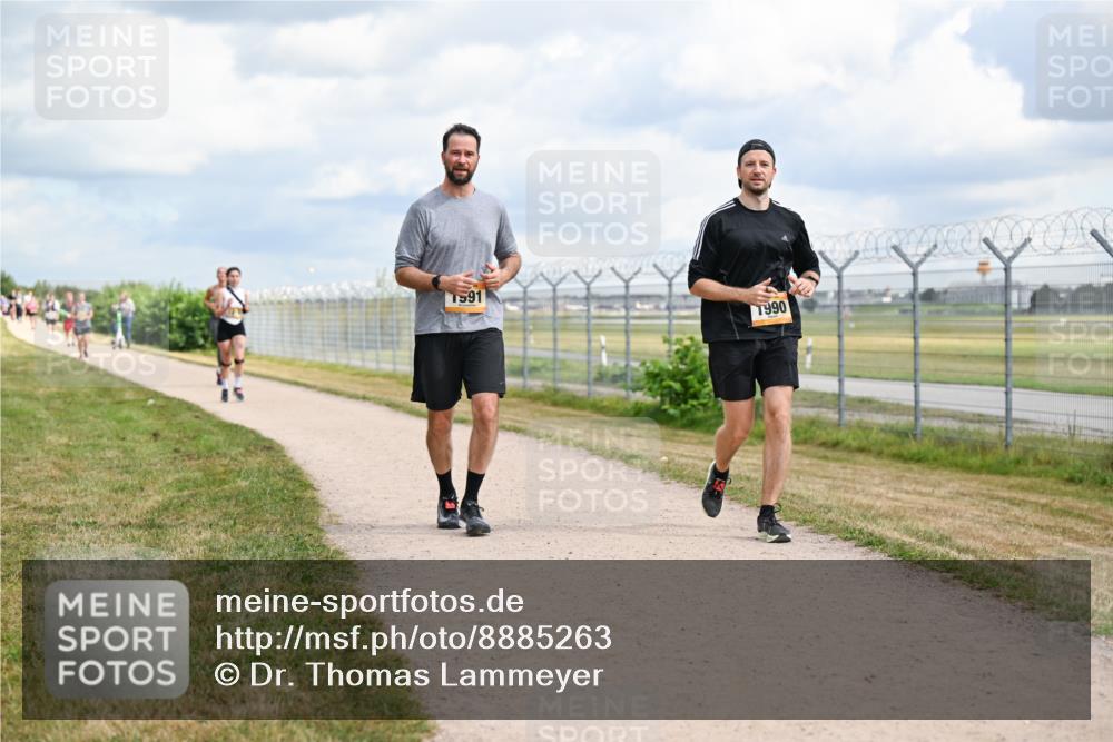 14.09.2025 - Airport Race Dr. Thomas Lammeyer http://msf.ph/oto/8885263 14.09.2025 12:41:15 Laufen 1591, 1990 meine-sportfotos.de