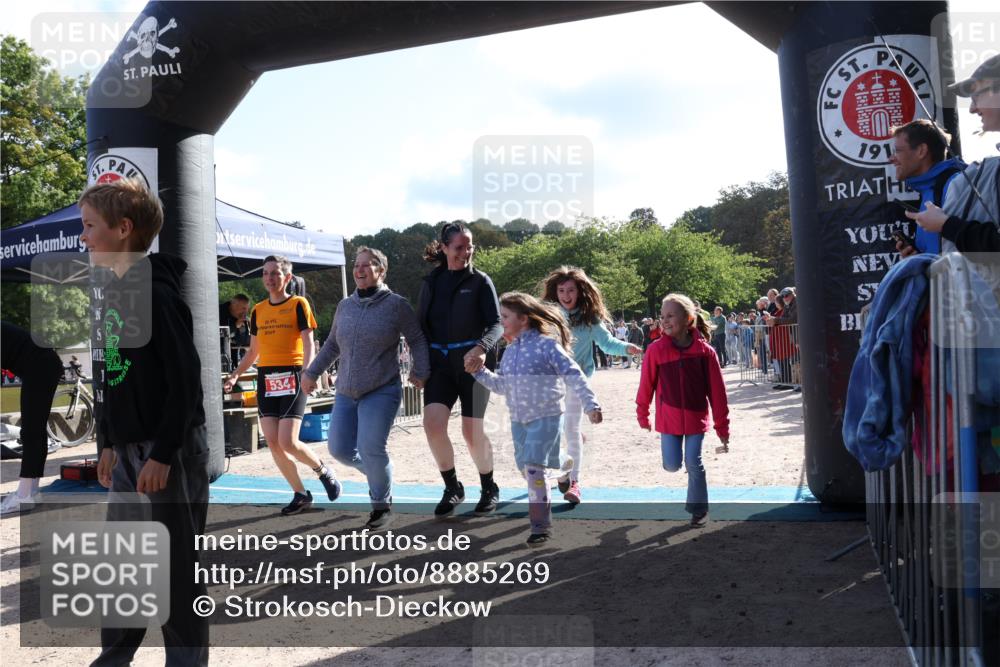 14.09.2025 - Stadtparktriathlon Strokosch-Dieckow http://msf.ph/oto/8885269 14.09.2025 11:05:02 Ziel 534, 590 meine-sportfotos.de