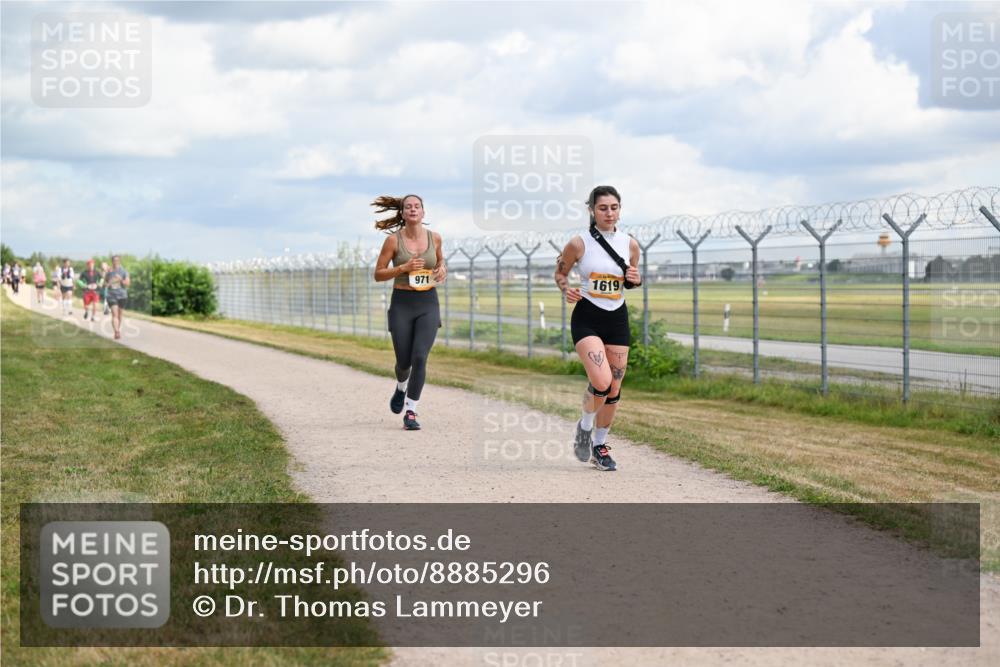 14.09.2025 - Airport Race Dr. Thomas Lammeyer http://msf.ph/oto/8885296 14.09.2025 12:41:21 Laufen 971, 1619 meine-sportfotos.de