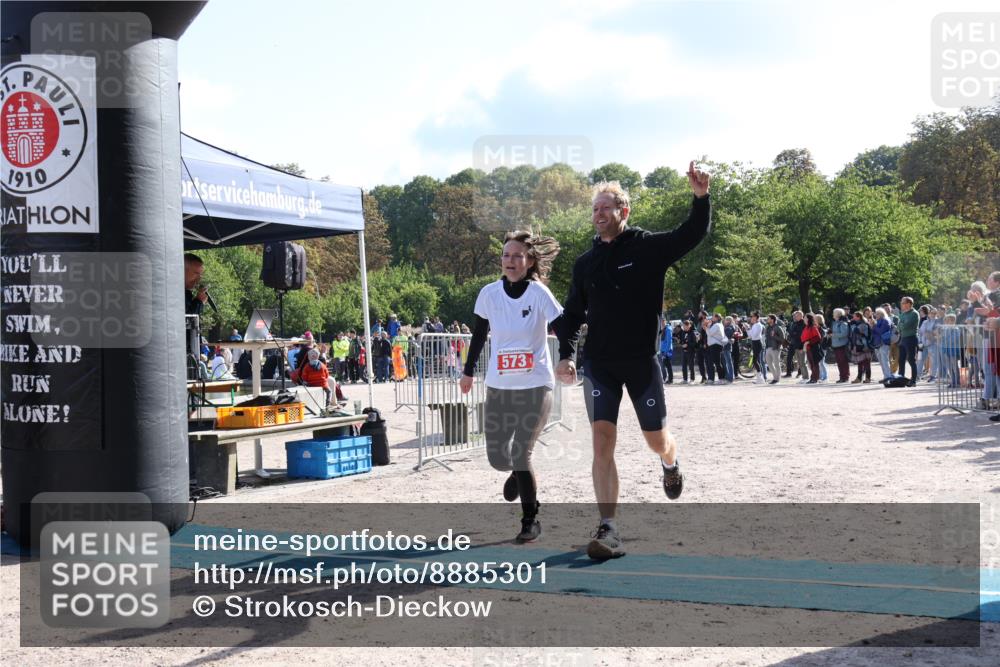 14.09.2025 - Stadtparktriathlon Strokosch-Dieckow http://msf.ph/oto/8885301 14.09.2025 11:05:31 Ziel 573, 620 meine-sportfotos.de