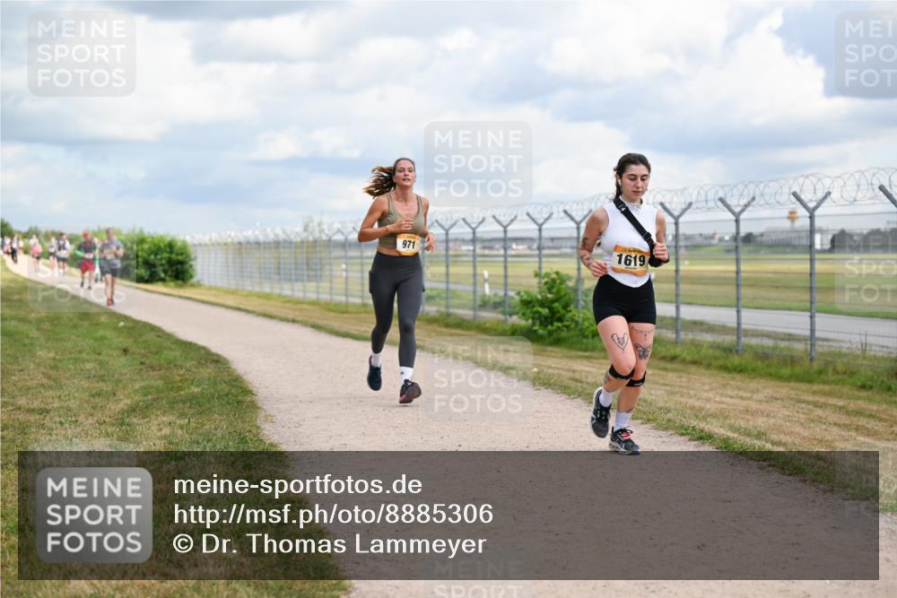 14.09.2025 - Airport Race Dr. Thomas Lammeyer http://msf.ph/oto/8885306 14.09.2025 12:41:22 Laufen 971, 1619 meine-sportfotos.de