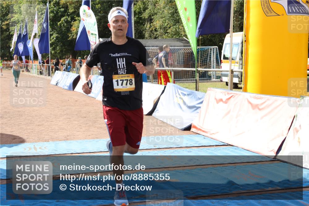 14.09.2025 - Airport Race Strokosch-Dieckow http://msf.ph/oto/8885355 14.09.2025 12:50:09 Ziel 772, 1144, 1778, 1947 meine-sportfotos.de