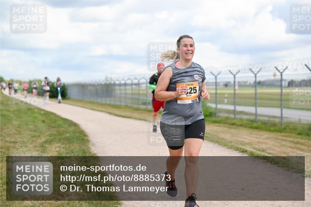 14.09.2025 - Airport Race Dr. Thomas Lammeyer http://msf.ph/oto/8885373 14.09.2025 12:41:36 Laufen 25, 1625 meine-sportfotos.de