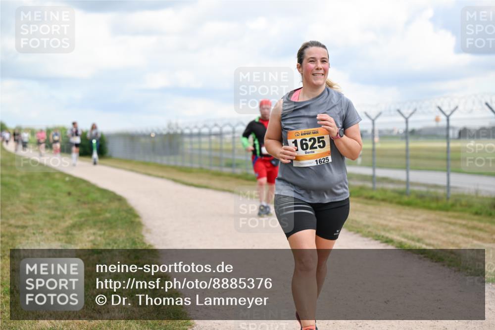 14.09.2025 - Airport Race Dr. Thomas Lammeyer http://msf.ph/oto/8885376 14.09.2025 12:41:37 Laufen 1625, 1625 meine-sportfotos.de