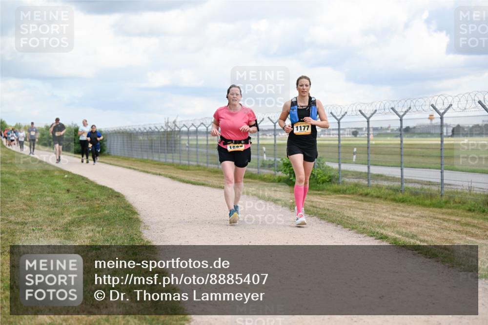 14.09.2025 - Airport Race Dr. Thomas Lammeyer http://msf.ph/oto/8885407 14.09.2025 12:41:56 Laufen 1500, 1177 meine-sportfotos.de
