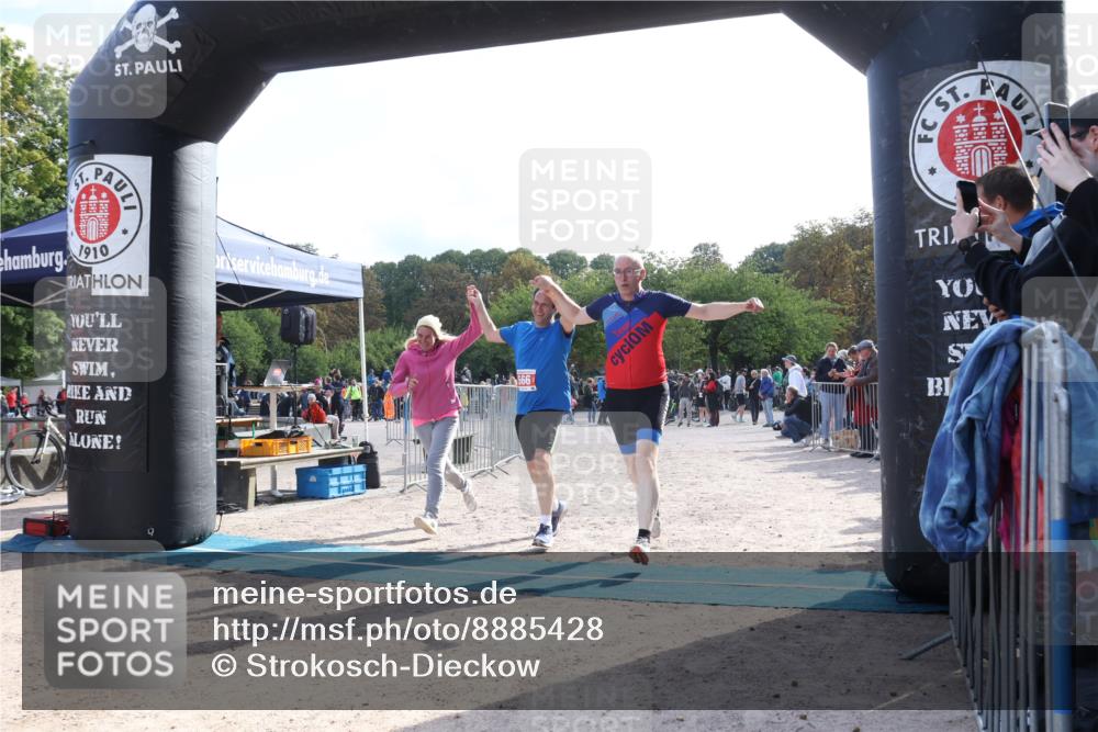 14.09.2025 - Stadtparktriathlon Strokosch-Dieckow http://msf.ph/oto/8885428 14.09.2025 11:07:34 Ziel 566 meine-sportfotos.de