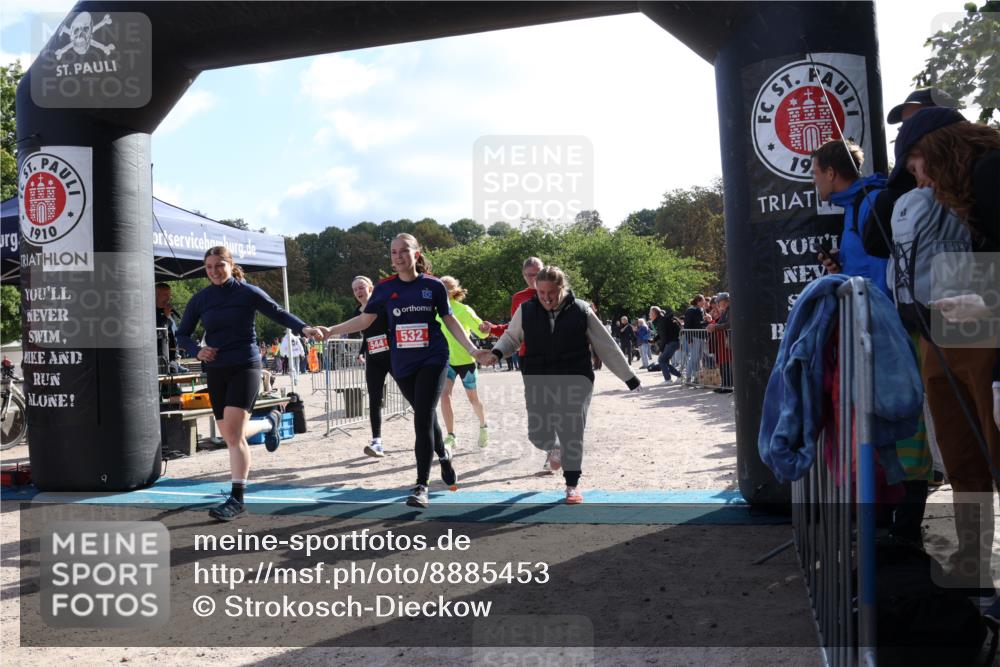 14.09.2025 - Stadtparktriathlon Strokosch-Dieckow http://msf.ph/oto/8885453 14.09.2025 11:07:44 Ziel 532, 533, 544 meine-sportfotos.de