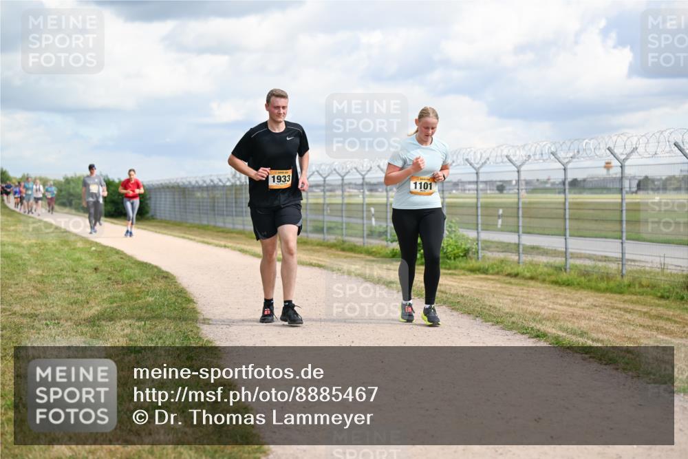 14.09.2025 - Airport Race Dr. Thomas Lammeyer http://msf.ph/oto/8885467 14.09.2025 12:42:08 Laufen 1933, 1101 meine-sportfotos.de