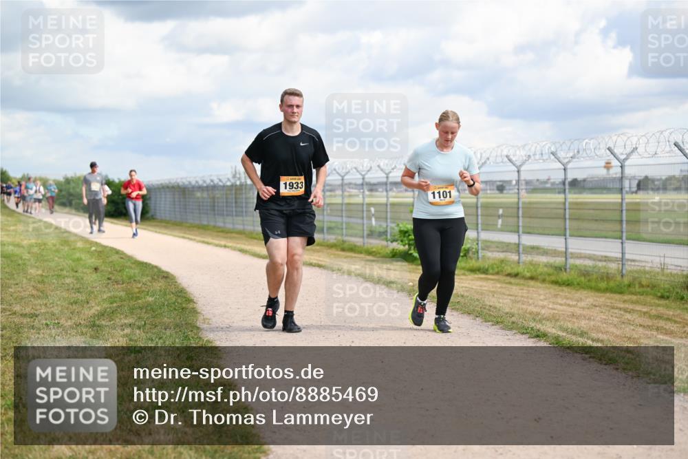 14.09.2025 - Airport Race Dr. Thomas Lammeyer http://msf.ph/oto/8885469 14.09.2025 12:42:09 Laufen 1933, 1101 meine-sportfotos.de