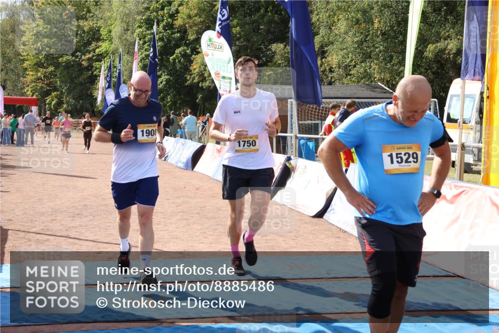14.09.2025 - Airport Race Strokosch-Dieckow http://msf.ph/oto/8885486 14.09.2025 12:50:29 Ziel 1529, 1677, 1750, 1811, 1908 meine-sportfotos.de