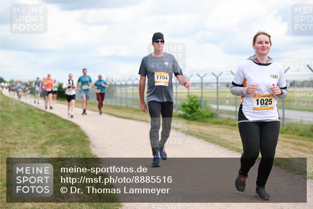 14.09.2025 - Airport Race Dr. Thomas Lammeyer http://msf.ph/oto/8885516 14.09.2025 12:42:26 Laufen 1704, 1704, 1025 meine-sportfotos.de