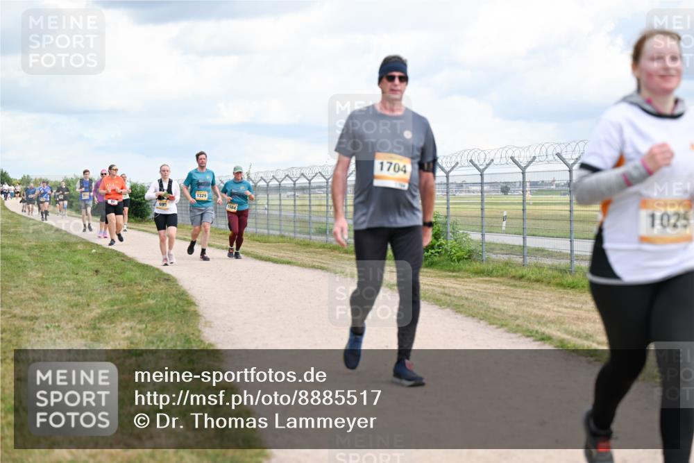 14.09.2025 - Airport Race Dr. Thomas Lammeyer http://msf.ph/oto/8885517 14.09.2025 12:42:26 Laufen 91, 995, 1329, 1584, 1704, 1025 meine-sportfotos.de