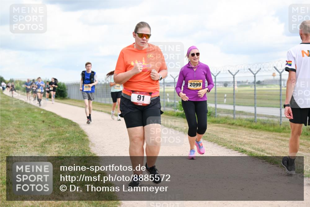 14.09.2025 - Airport Race Dr. Thomas Lammeyer http://msf.ph/oto/8885572 14.09.2025 12:42:36 Laufen 201, 1860, 91, 2099 meine-sportfotos.de