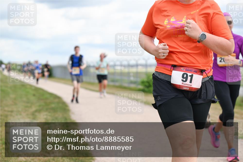 14.09.2025 - Airport Race Dr. Thomas Lammeyer http://msf.ph/oto/8885585 14.09.2025 12:42:38 Laufen 91, 26 meine-sportfotos.de