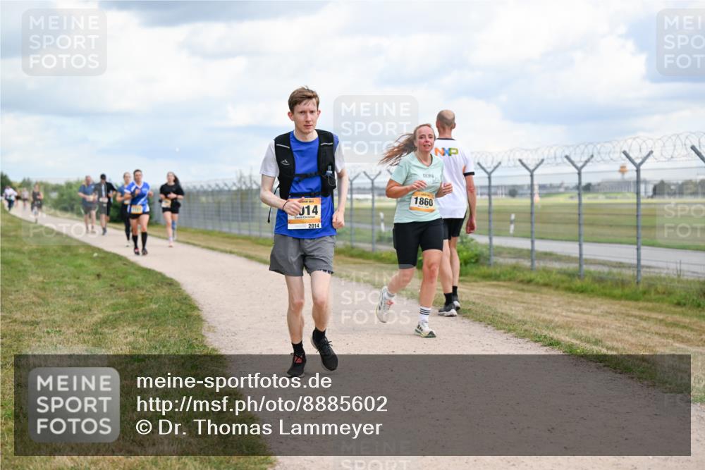14.09.2025 - Airport Race Dr. Thomas Lammeyer http://msf.ph/oto/8885602 14.09.2025 12:42:40 Laufen 14, 2014, 1860 meine-sportfotos.de