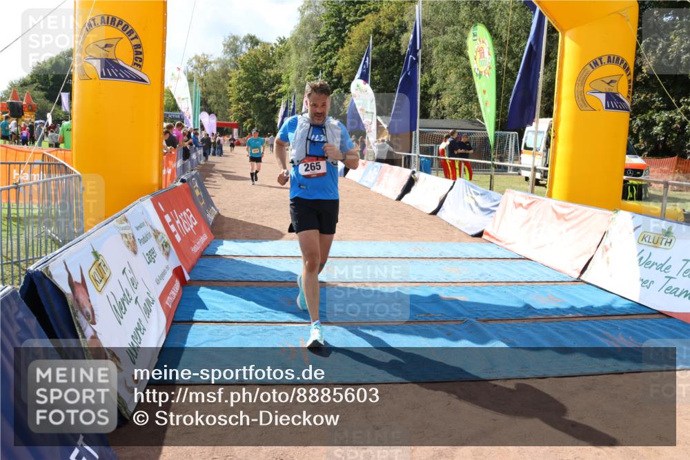 14.09.2025 - Airport Race Strokosch-Dieckow http://msf.ph/oto/8885603 14.09.2025 12:51:03 Ziel 103, 265, 585, 586, 1818 meine-sportfotos.de