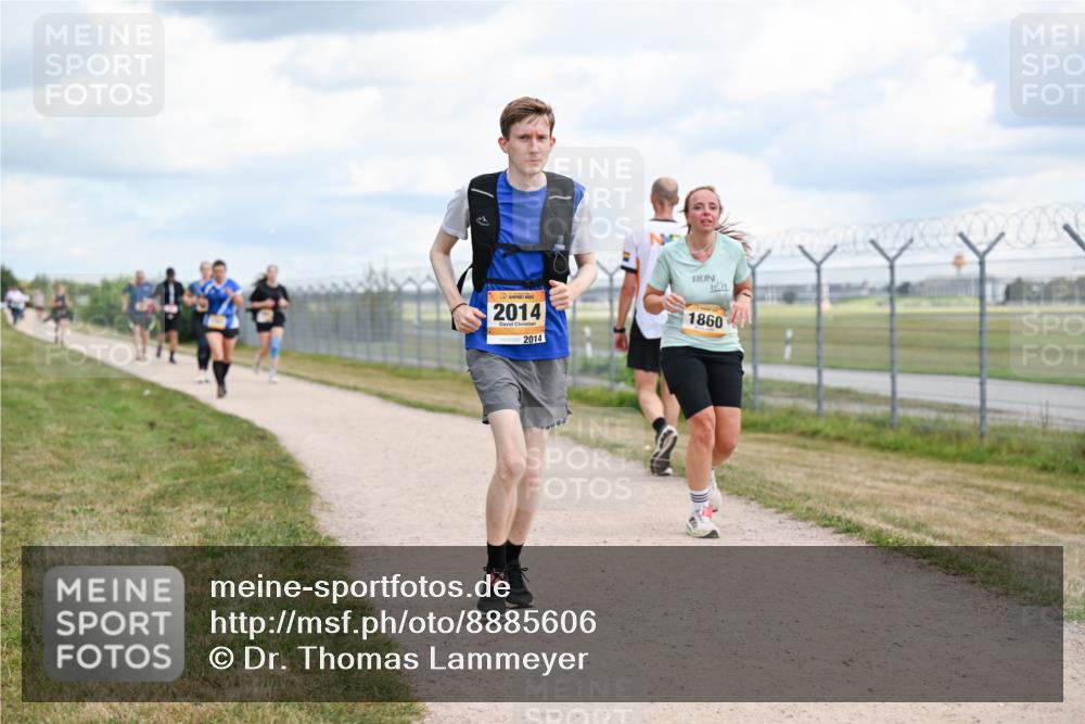 14.09.2025 - Airport Race Dr. Thomas Lammeyer http://msf.ph/oto/8885606 14.09.2025 12:42:41 Laufen 2014, 2014, 1860 meine-sportfotos.de