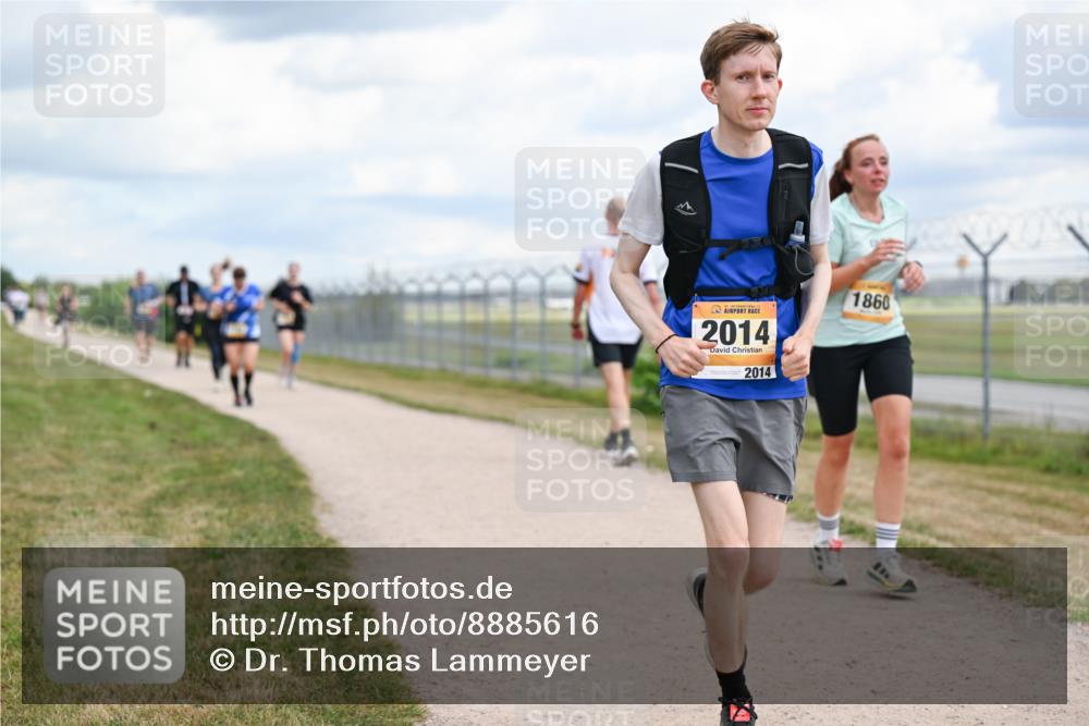 14.09.2025 - Airport Race Dr. Thomas Lammeyer http://msf.ph/oto/8885616 14.09.2025 12:42:41 Laufen 2014, 2014, 1860 meine-sportfotos.de