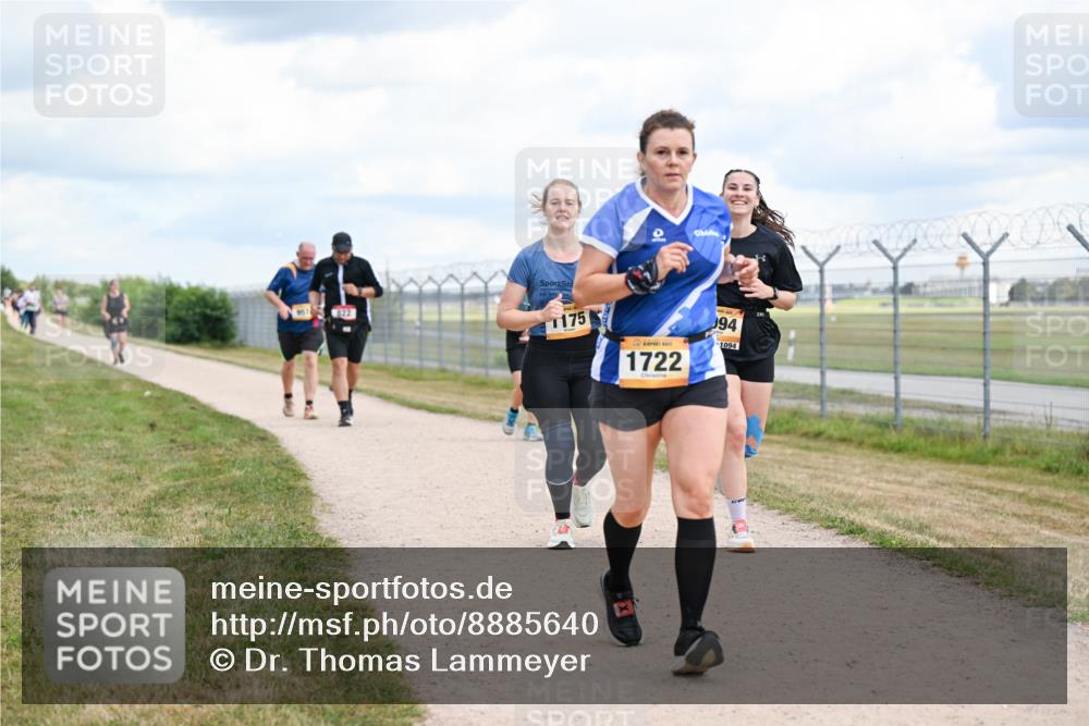 14.09.2025 - Airport Race Dr. Thomas Lammeyer http://msf.ph/oto/8885640 14.09.2025 12:42:50 Laufen 822, 175, 1722, 94, 1094 meine-sportfotos.de