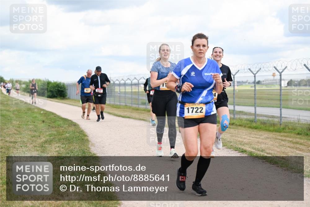 14.09.2025 - Airport Race Dr. Thomas Lammeyer http://msf.ph/oto/8885641 14.09.2025 12:42:50 Laufen 11, 10, 1722, 4, 4 meine-sportfotos.de