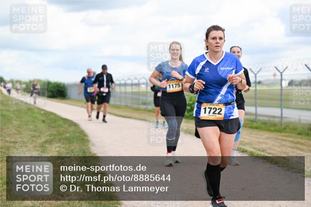 14.09.2025 - Airport Race Dr. Thomas Lammeyer http://msf.ph/oto/8885644 14.09.2025 12:42:50 Laufen 1175, 1722 meine-sportfotos.de