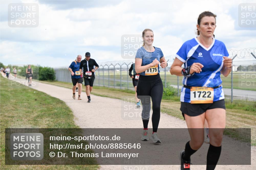 14.09.2025 - Airport Race Dr. Thomas Lammeyer http://msf.ph/oto/8885646 14.09.2025 12:42:50 Laufen 1175, 1722 meine-sportfotos.de