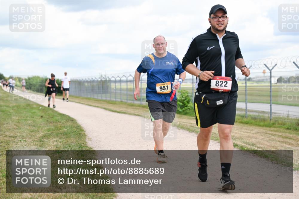 14.09.2025 - Airport Race Dr. Thomas Lammeyer http://msf.ph/oto/8885689 14.09.2025 12:42:55 Laufen 957, 822 meine-sportfotos.de