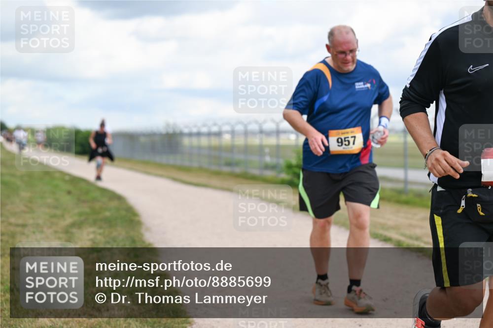 14.09.2025 - Airport Race Dr. Thomas Lammeyer http://msf.ph/oto/8885699 14.09.2025 12:42:56 Laufen 957 meine-sportfotos.de