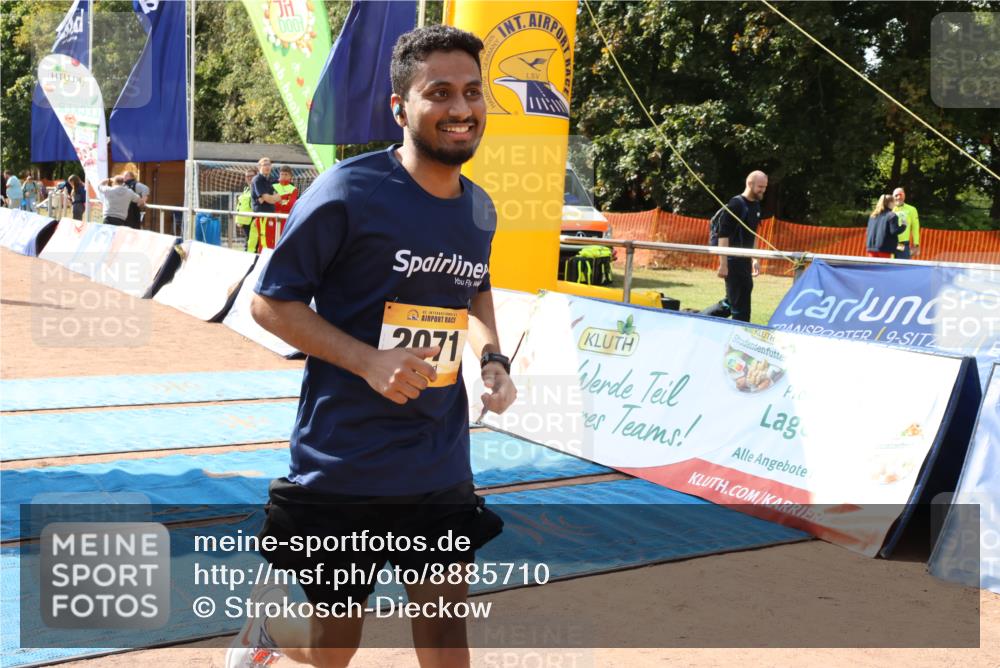 14.09.2025 - Airport Race Strokosch-Dieckow http://msf.ph/oto/8885710 14.09.2025 12:51:18 Ziel 246, 2071, 4214 meine-sportfotos.de