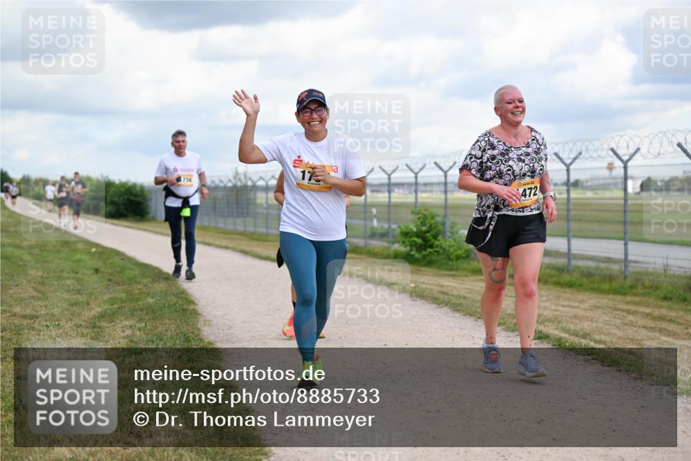 14.09.2025 - Airport Race Dr. Thomas Lammeyer http://msf.ph/oto/8885733 14.09.2025 12:43:24 Laufen 756, 17, 20, 472 meine-sportfotos.de
