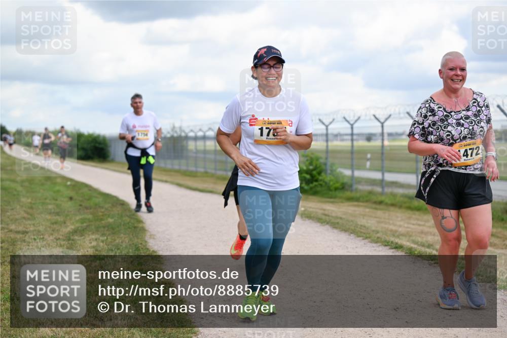 14.09.2025 - Airport Race Dr. Thomas Lammeyer http://msf.ph/oto/8885739 14.09.2025 12:43:24 Laufen 1754, 17, 472 meine-sportfotos.de
