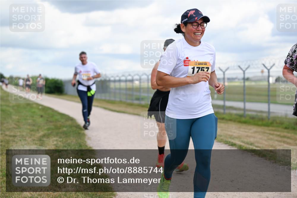 14.09.2025 - Airport Race Dr. Thomas Lammeyer http://msf.ph/oto/8885744 14.09.2025 12:43:25 Laufen 1757 meine-sportfotos.de