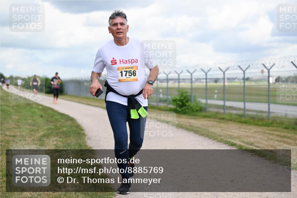 14.09.2025 - Airport Race Dr. Thomas Lammeyer http://msf.ph/oto/8885769 14.09.2025 12:43:28 Laufen 1756 meine-sportfotos.de