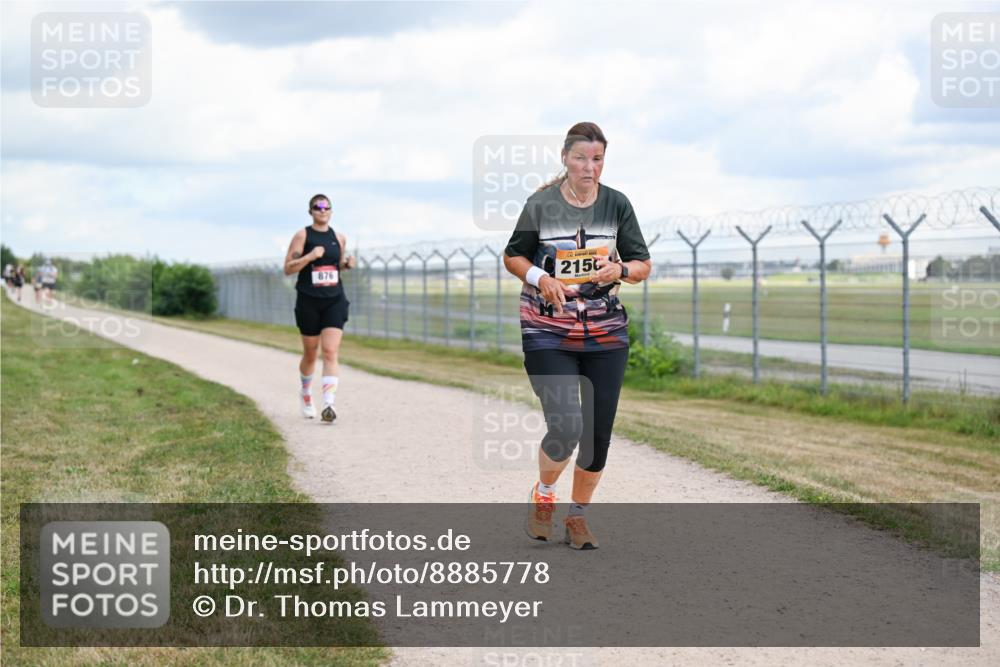 14.09.2025 - Airport Race Dr. Thomas Lammeyer http://msf.ph/oto/8885778 14.09.2025 12:43:38 Laufen 876, 215 meine-sportfotos.de