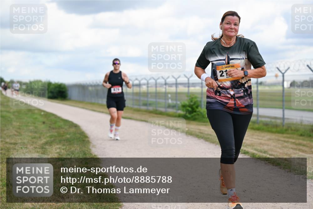 14.09.2025 - Airport Race Dr. Thomas Lammeyer http://msf.ph/oto/8885788 14.09.2025 12:43:38 Laufen 21 meine-sportfotos.de