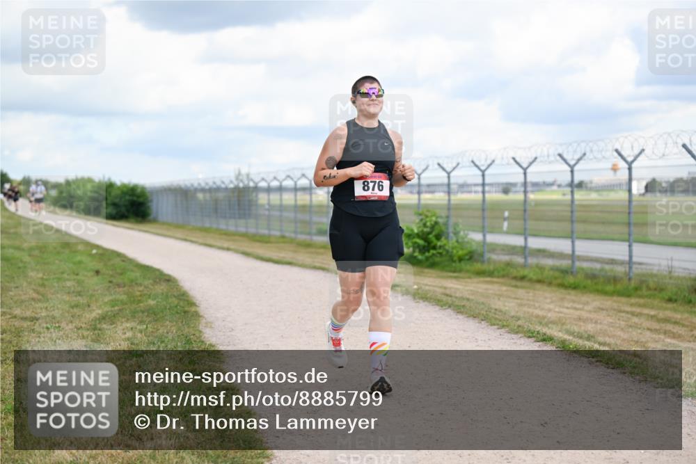 14.09.2025 - Airport Race Dr. Thomas Lammeyer http://msf.ph/oto/8885799 14.09.2025 12:43:40 Laufen 876 meine-sportfotos.de