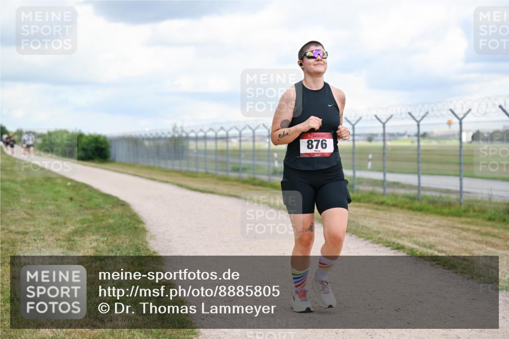 14.09.2025 - Airport Race Dr. Thomas Lammeyer http://msf.ph/oto/8885805 14.09.2025 12:43:41 Laufen 876 meine-sportfotos.de