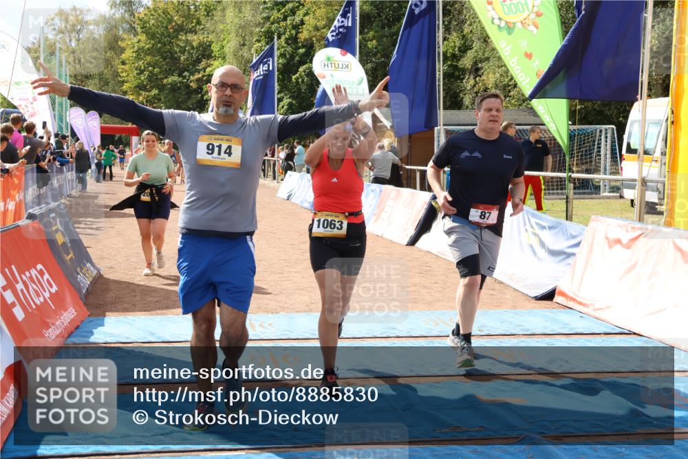 14.09.2025 - Airport Race Strokosch-Dieckow http://msf.ph/oto/8885830 14.09.2025 12:51:37 Ziel 87, 914, 1063, 1968, 2059 meine-sportfotos.de