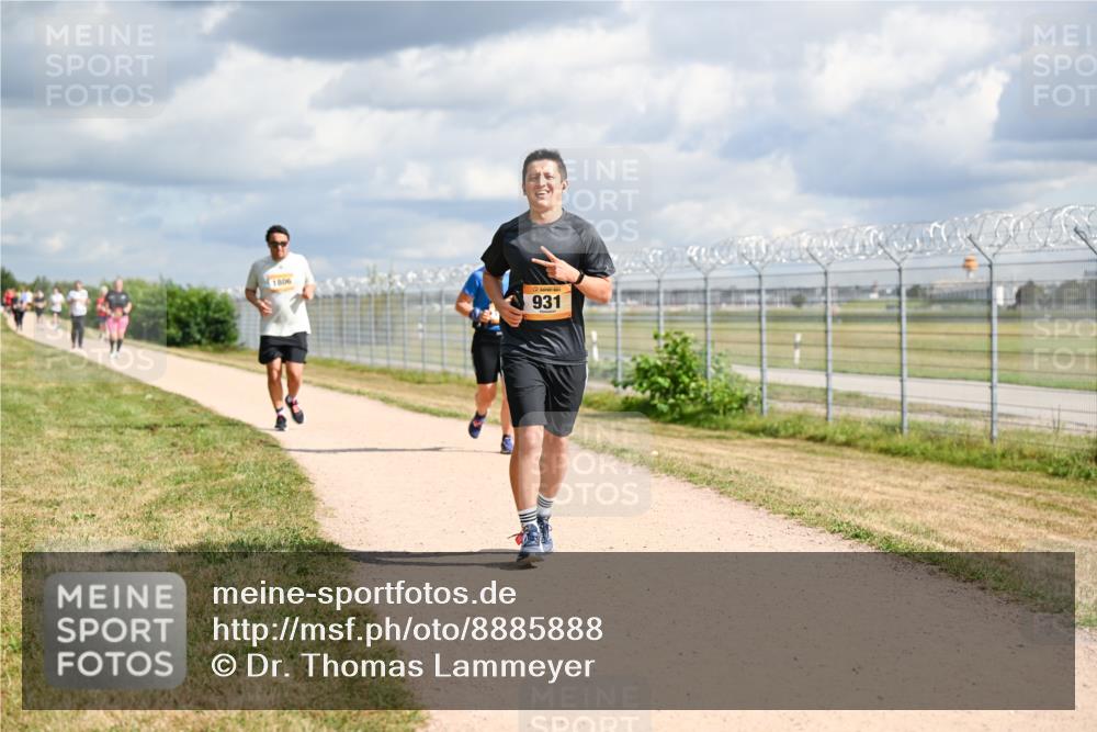 14.09.2025 - Airport Race Dr. Thomas Lammeyer http://msf.ph/oto/8885888 14.09.2025 12:44:29 Laufen 1806, 931 meine-sportfotos.de