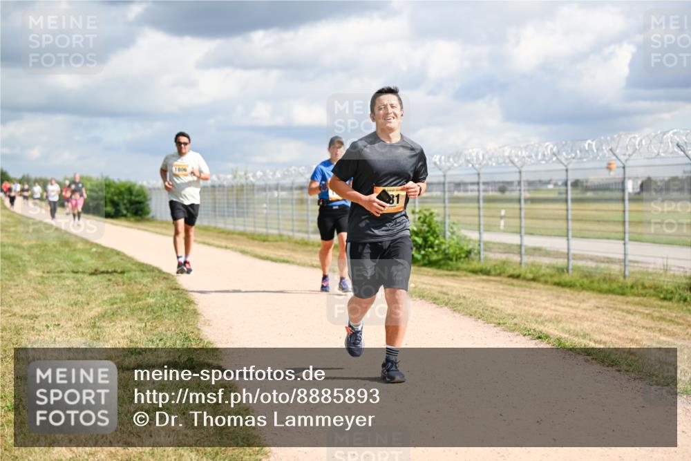 14.09.2025 - Airport Race Dr. Thomas Lammeyer http://msf.ph/oto/8885893 14.09.2025 12:44:30 Laufen 1806 meine-sportfotos.de