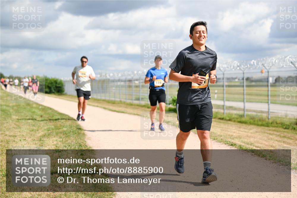 14.09.2025 - Airport Race Dr. Thomas Lammeyer http://msf.ph/oto/8885900 14.09.2025 12:44:31 Laufen 189 meine-sportfotos.de